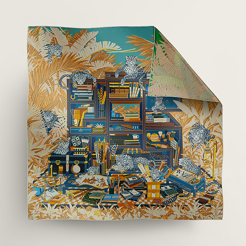 カレ 90 ダブルフェイス 《12頭のレオパード》 | Hermès - エルメス